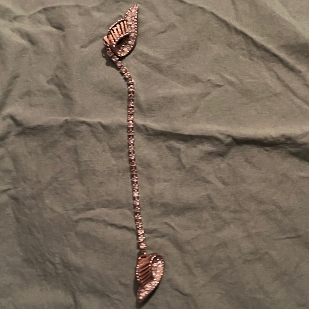 Sweater Chain